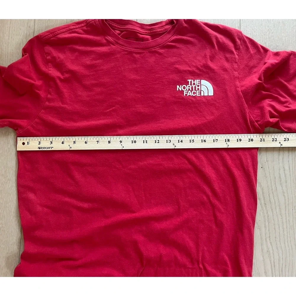 The North Face Lot of 2 T shirt men large red Long Sleeve black Short Sleeve